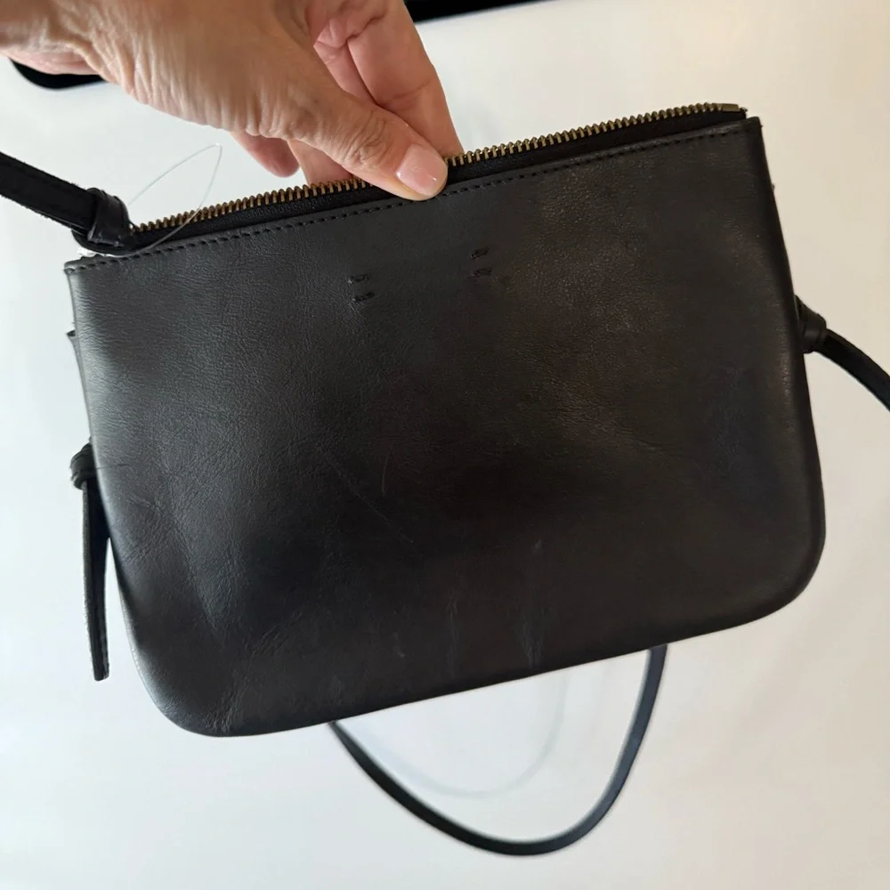 Madewell Knotted Crossbody Bag - Picture 4 of 10